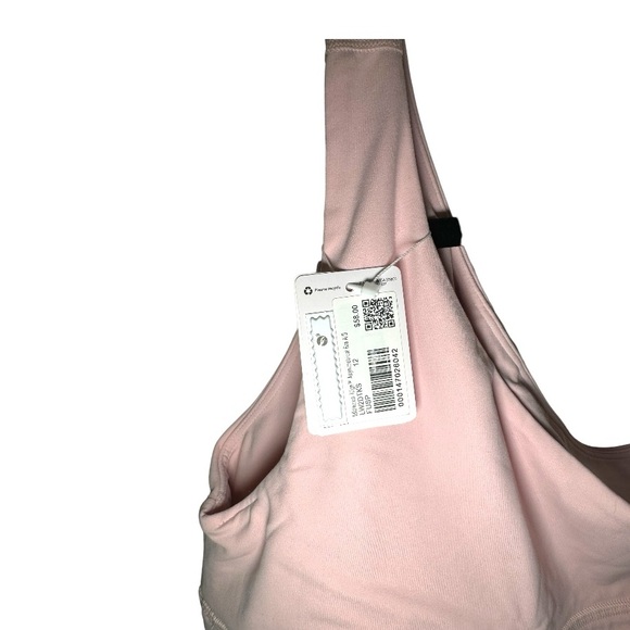 NWT LULULEMON Align™ Asymmetrical Bra
Light Support, A/B Cup - Picture 6 of 9